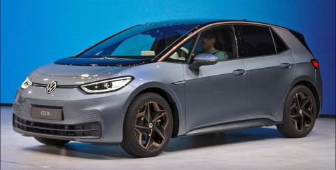 Schon in zehn Jahren sollen in Grossbritannien nur noch Elektroautos zugelassen werden. Das ist machbar, aber kein Mensch weiss, wie die Ladeinfrastruktur finanziert werden soll. (Bild: Alexancer Migl)